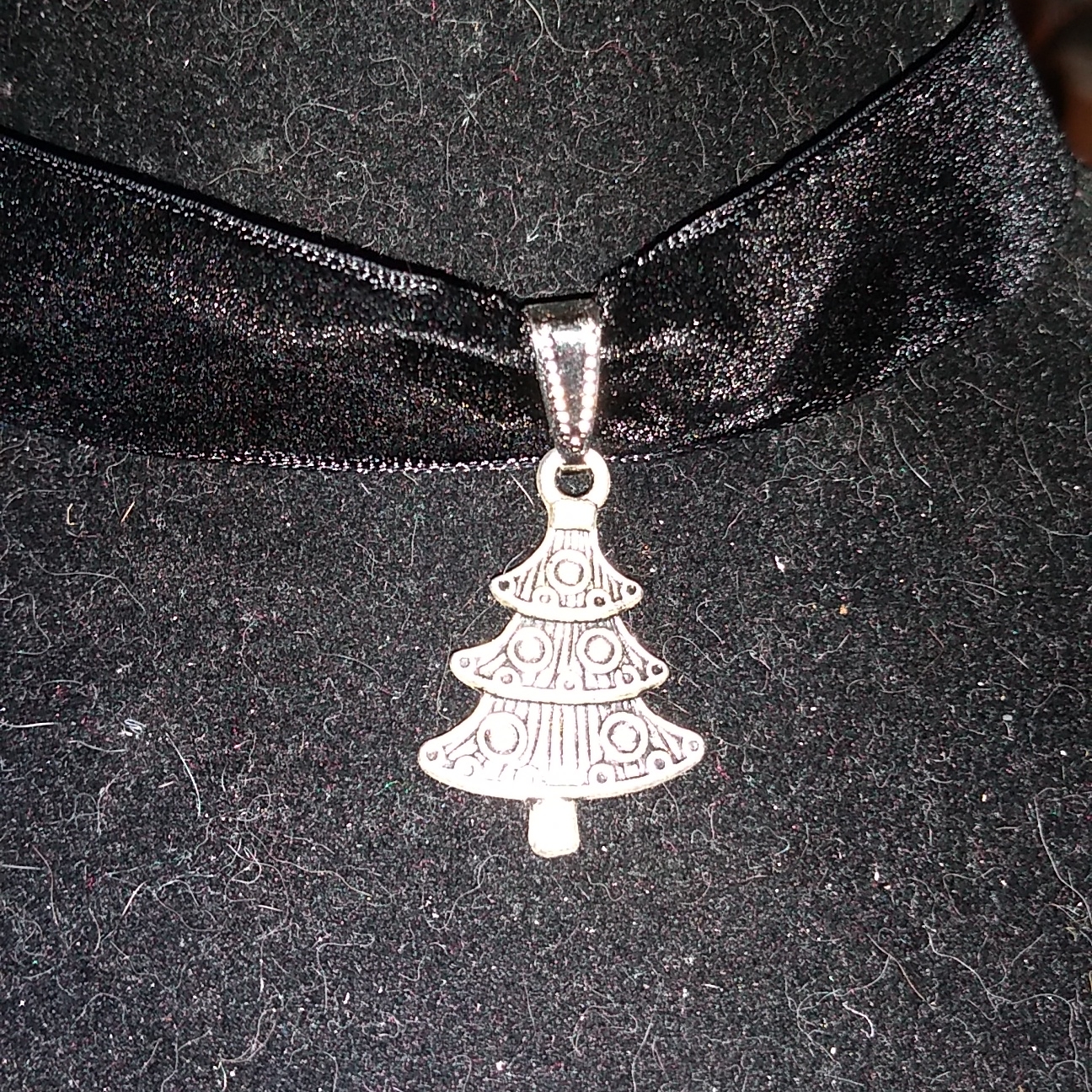 Black Velvet Choker With Silver Christmas Tree 15$